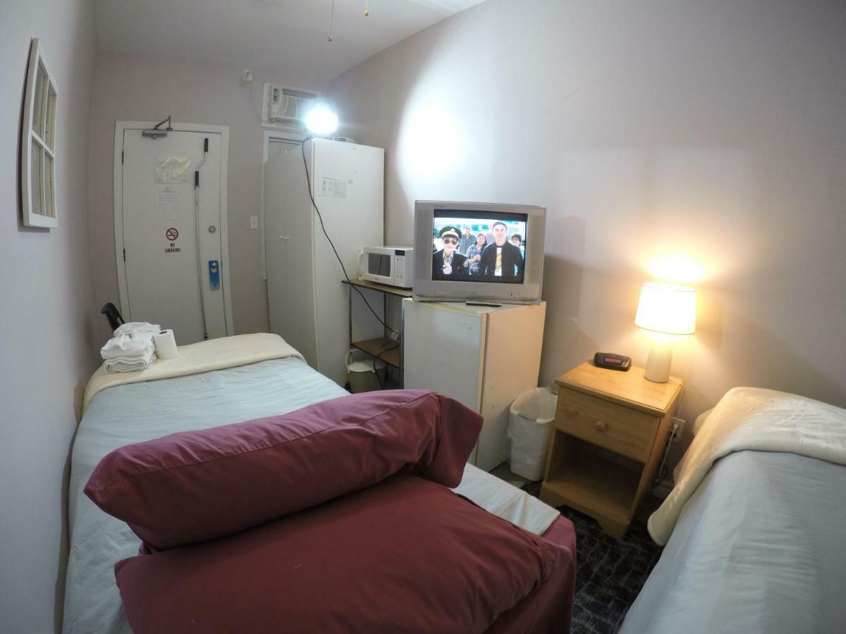 Hostel Saint Lawrence Residences And *